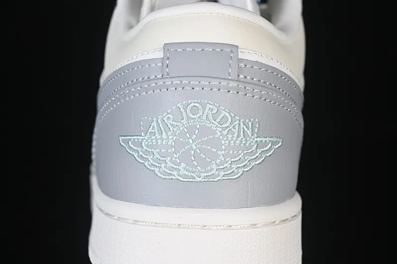 All categories Air Jordan Jordan series basketball shoes Air Jordan 1 Low G version pure original Air Jordan 1 Low AJ1 Joe 1 turquoise low-top retro culture basketball shoes IO2242-101